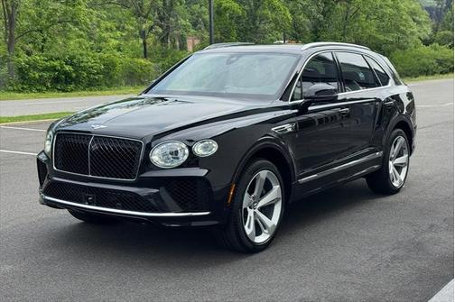 2025 Bentley Bentayga V8