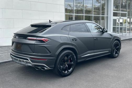 2019 Lamborghini Urus SUV