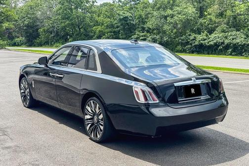 2025 Rolls-Royce Ghost Sedan