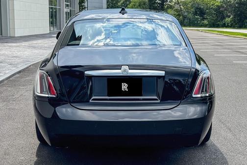 2025 Rolls-Royce Ghost Sedan