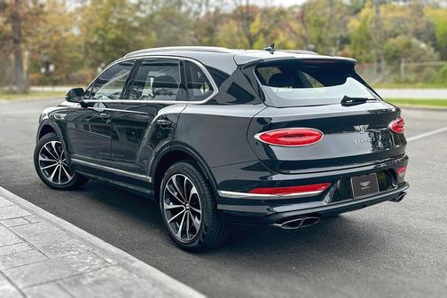2023 Bentley Bentayga V8