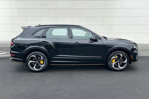 2025 Bentley Bentayga S Black Edition