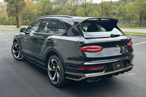 2025 Bentley Bentayga S Black Edition