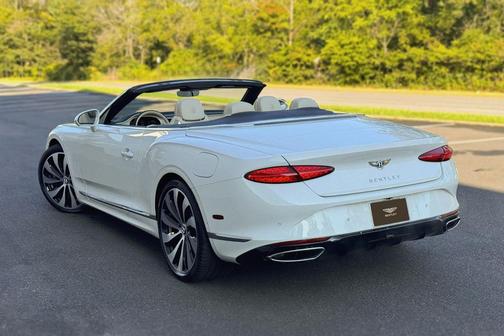 2026 Bentley Continental GT V8