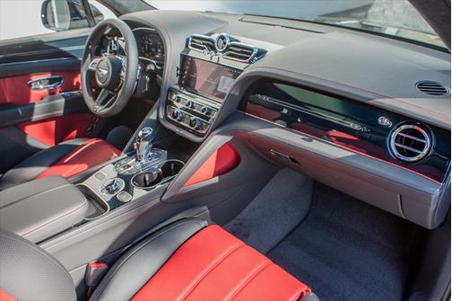 2024 Bentley Bentayga V8