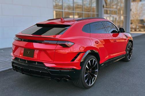 2024 Lamborghini Urus S