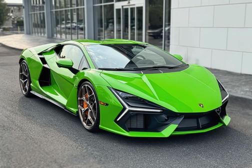 2024 Lamborghini Revuelto Coupe