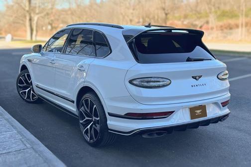 2025 Bentley Bentayga Speed