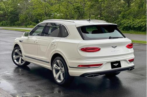 2025 Bentley Bentayga V8