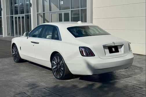 2025 Rolls-Royce Ghost Sedan