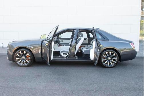 2024 Rolls-Royce Ghost Sedan