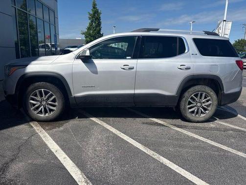 Quicksilver Metallic 2019 GMC Acadia SLE-2