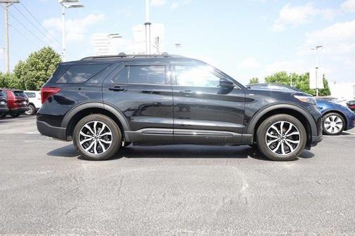 2022 Ford Explorer ST-Line