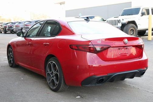 2022 Alfa Romeo Giulia Veloce