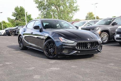 2022 Maserati Ghibli Modena Q4