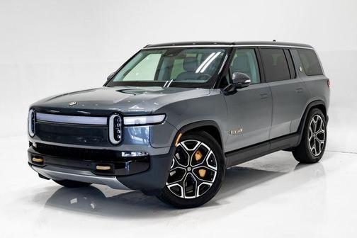 El Cap Granite 2024 Rivian R1S Adventure Quad Motor Large Pack