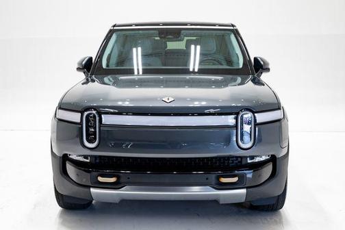 El Cap Granite 2024 Rivian R1S Adventure Quad Motor Large Pack