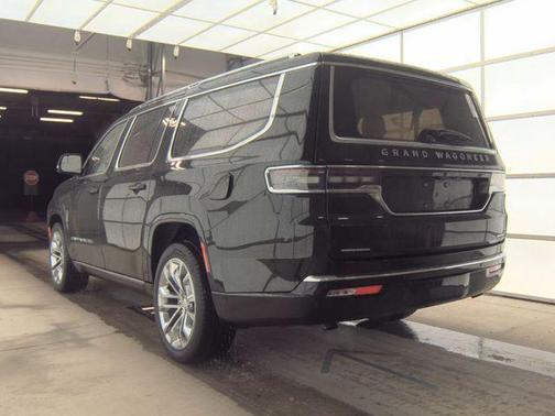 2023 Jeep Grand Wagoneer L Series II 4x4