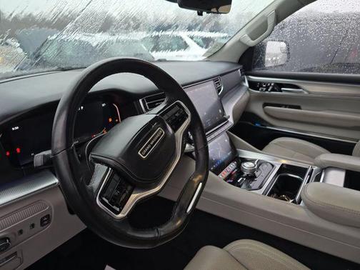 2023 Jeep Grand Wagoneer L Series II 4x4