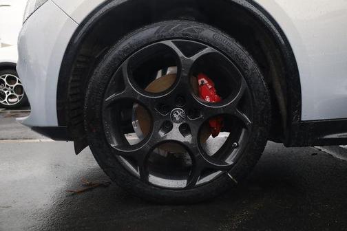 2025 Alfa Romeo Stelvio Sprint AWD