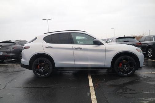 2025 Alfa Romeo Stelvio Sprint AWD