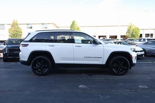 2022 Jeep Grand Cherokee Altitude