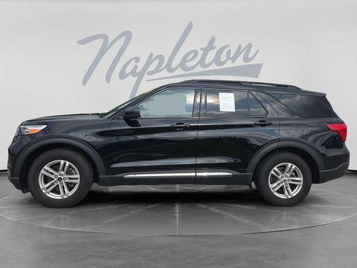 Black Metallic 2024 Ford Explorer XLT