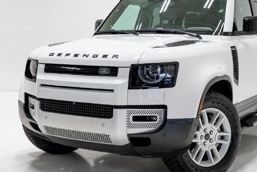 Fuji White 2024 Land Rover Defender 130 P300 S