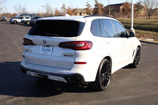 2023 BMW X5 M50i