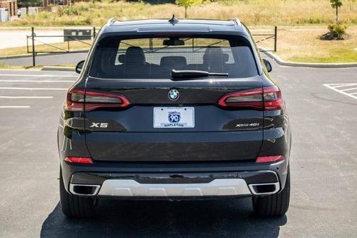 Photo 5 of 28 of 2020 BMW X5 xDrive40i