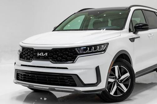 Glacial White Pearl 2023 Kia Sorento S