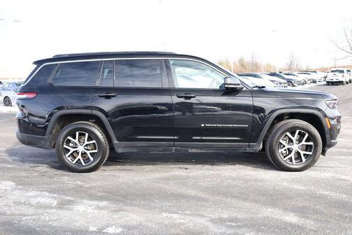 Diamond Black Crystal Pearlcoat 2024 Jeep Grand Cherokee L Limited