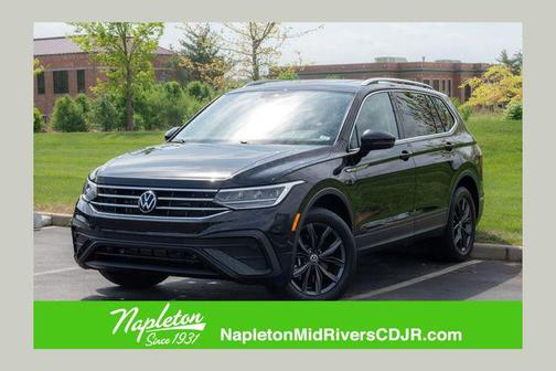 Deep Black 2023 Volkswagen Tiguan 2.0T SE