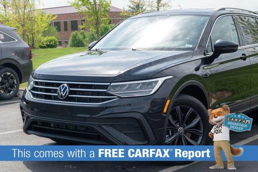 Deep Black 2023 Volkswagen Tiguan 2.0T SE