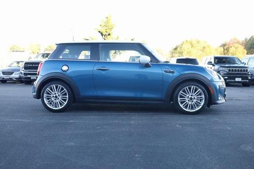 2022 MINI Hardtop Cooper S