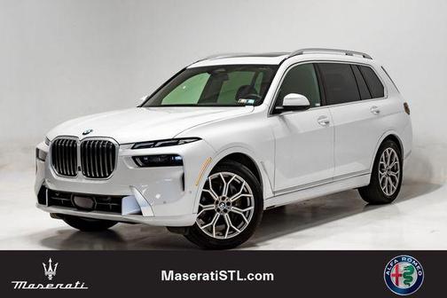 Mineral White Metallic 2023 BMW X7 xDrive40i
