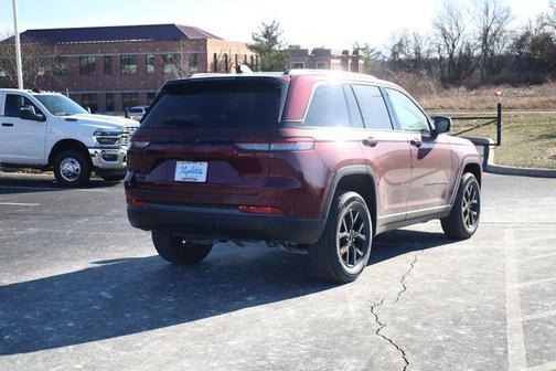 2026 Jeep Grand Cherokee Altitude