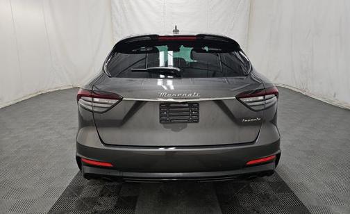 2022 Maserati Levante Modena