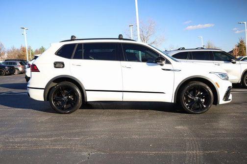 2023 Volkswagen Tiguan 2.0T SE R-Line Black