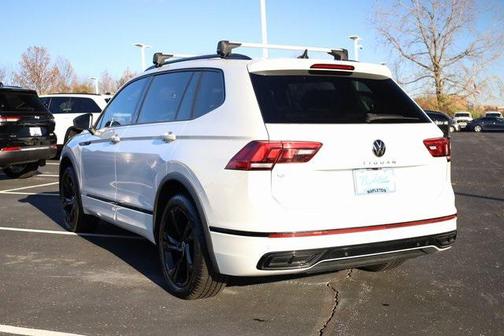 2023 Volkswagen Tiguan 2.0T SE R-Line Black