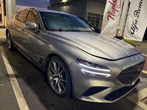 2023 Genesis G70 2.0T RWD
