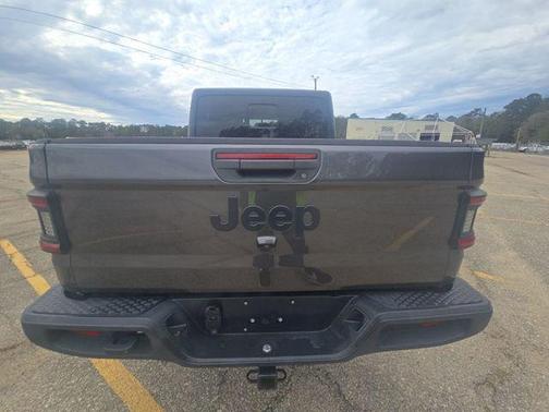 2021 Jeep Gladiator Willys 4x4