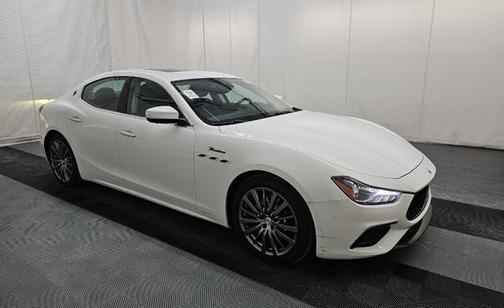 2022 Maserati Ghibli Modena Q4