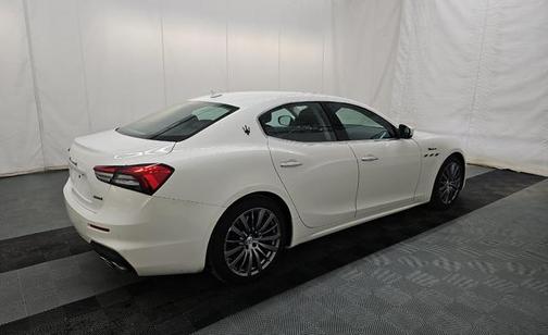 2022 Maserati Ghibli Modena Q4