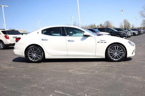 2022 Maserati Ghibli Modena Q4