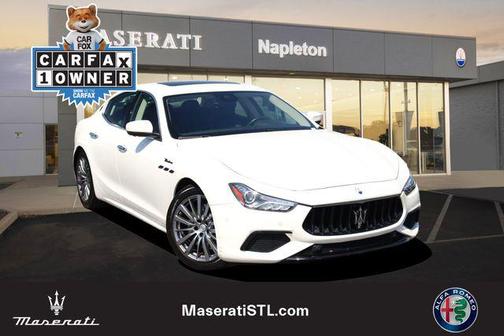 Bianco 2022 Maserati Ghibli Modena Q4