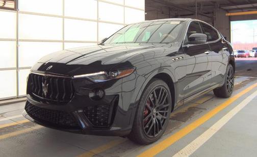 Nero Assoluto Metallic 2024 Maserati Levante Modena Ultima