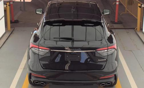 Nero Assoluto Metallic 2024 Maserati Levante Modena Ultima