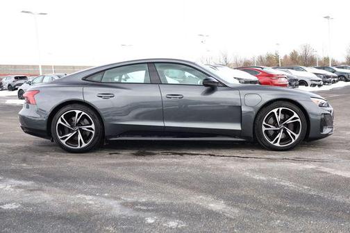 2023 Audi e-tron GT Premium Plus quattro