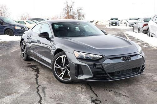 2023 Audi e-tron GT Premium Plus quattro